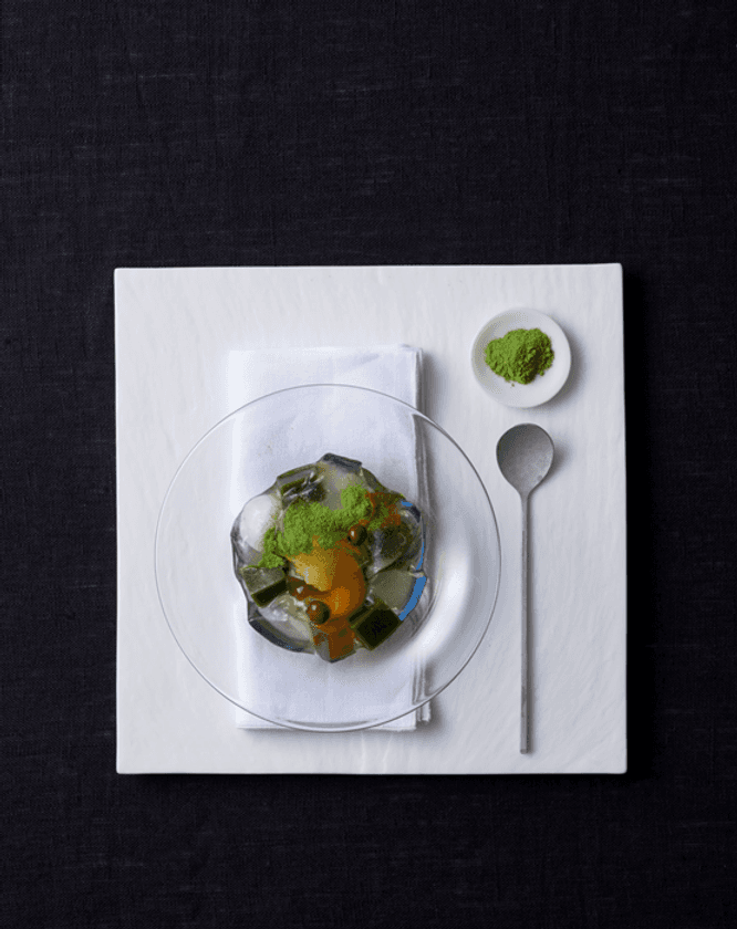 宝石箱のような具だくさんゼリー
宇治の老舗＜辻利＞「宇治抹茶のあんみつゼリー」
GINZA SIXにて新発売