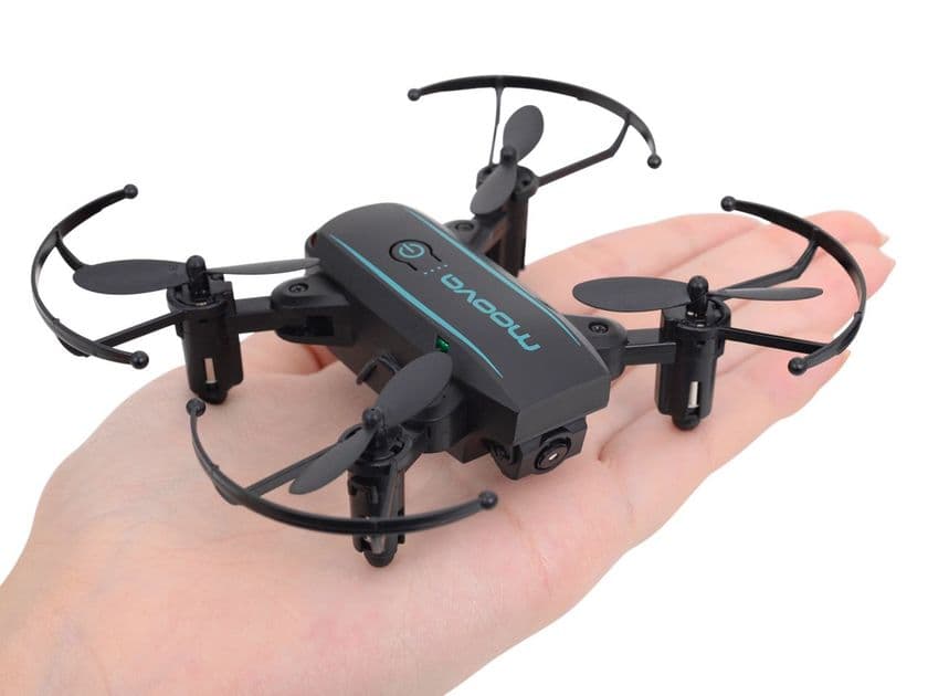 ポケットに入れて持ち歩ける超小型折りたたみドローン
「moova(ムーヴァ)」、4月28日(土)販売開始！