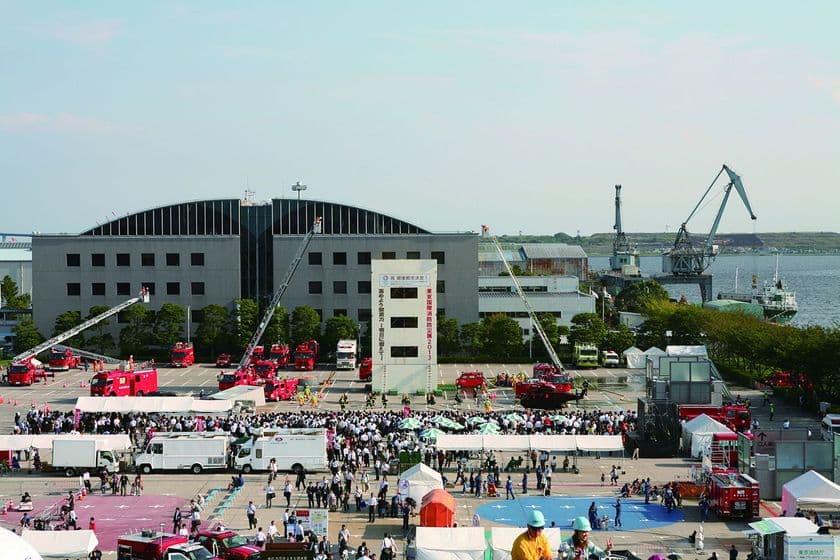“防災を楽しく学ぶ” 5年に一度のビッグイベント！！
「東京国際消防防災展2018」開催
国内初のVR防災体験車もやってくる！　5月31日(木)～6月3日(日)