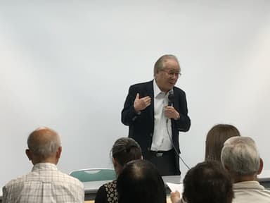 昨年の講演会の様子(基調講演)