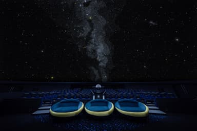 プラネタリウム天空施設写真