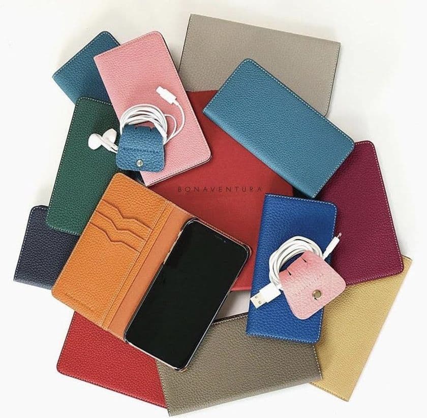 シュランケンカーフを使用したiPhoneケースブランド
『BONAVENTURA』中目黒 蔦屋書店でポップアップストアを展開