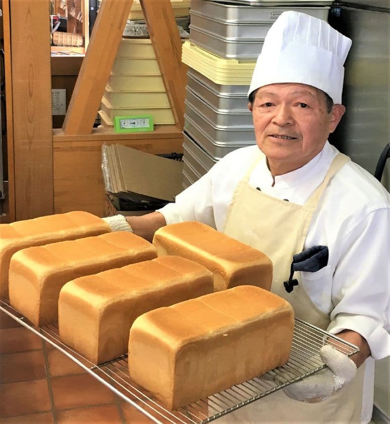 プレ販売で連日完売したはちみつ使用のスイーツ食パン
「プリンセスブレッド」発売！