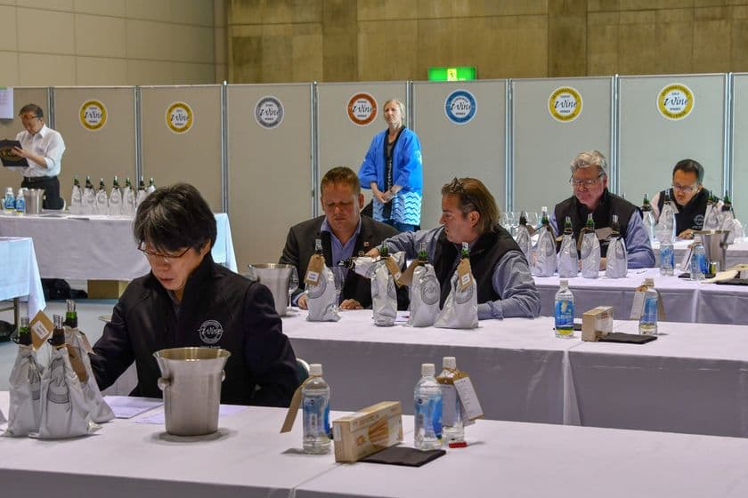 日本酒の品評会IWC2018「SAKE 部門」
授賞式およびアワードランチを開催　
各部門の受賞酒を発表しトロフィーを授与