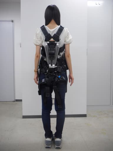 装着イメージ(女性)背面