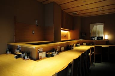 和牛贅沢ハンバーグ専門店 ：内観