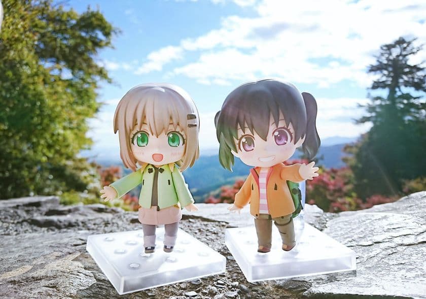 ねんどろいどと山へ行こう♪
『ヤマノススメ』コラボ アウトドアフォトコンテストを
7月27日～9月30日の期間で開催！