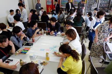 座談会の様子(2)
