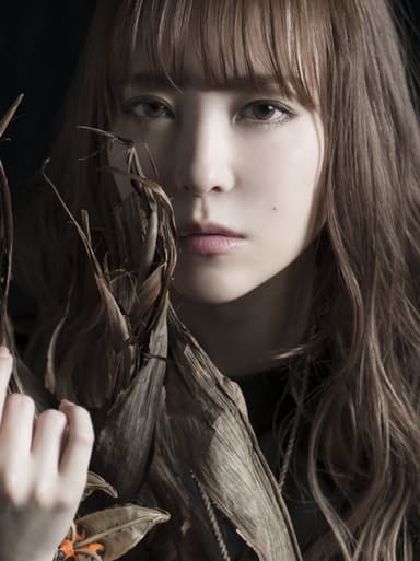 黒崎真音