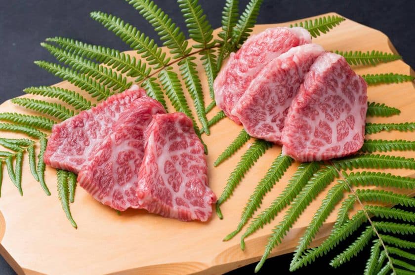 今、話題・東京和牛ショーでも注目の漢方で育てた『漢方和牛』
　「焼肉くらべこ」で
漢方和牛赤身や肉寿司も 9/25～期間限定提供！
アミノ酸1.5倍＆グルタミン酸2倍＆ヘルシー脂で
「食欲の秋」はおいしく健康カラダ作り！