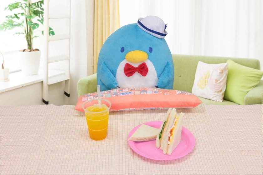 サンリオ懐かしキャラ「タキシードサム」が
高さ40cmのぬいぐるみに！
ペンギンの丸っと愛くるしいボディや帽子も再現