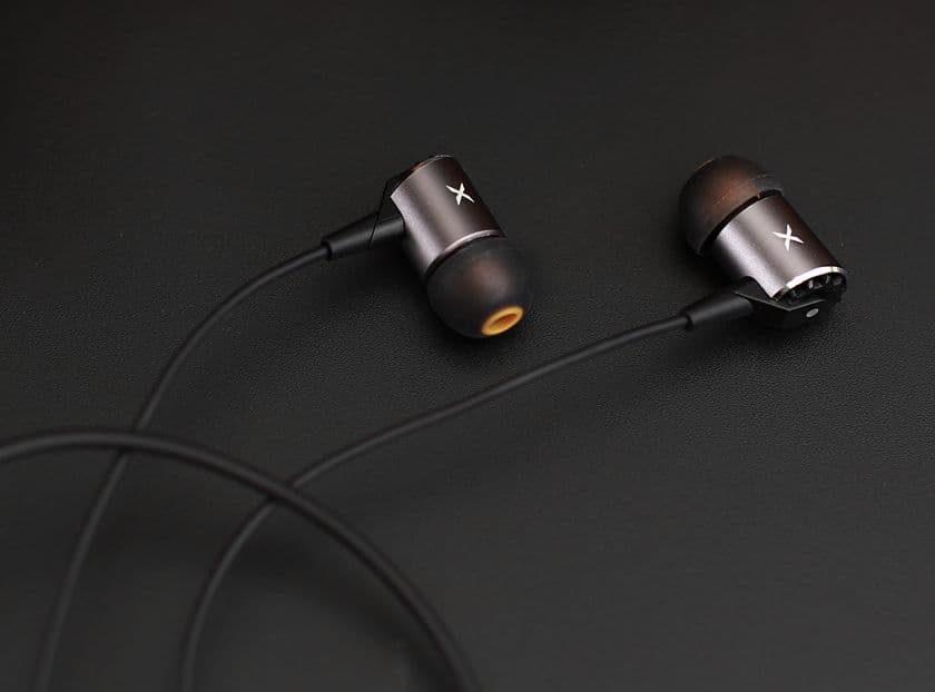 独自技術で音質を追求したカナル型イヤホンXROUND「AERO」、
クラウドファンディング3日間で目標の6倍の300万円の支援達成