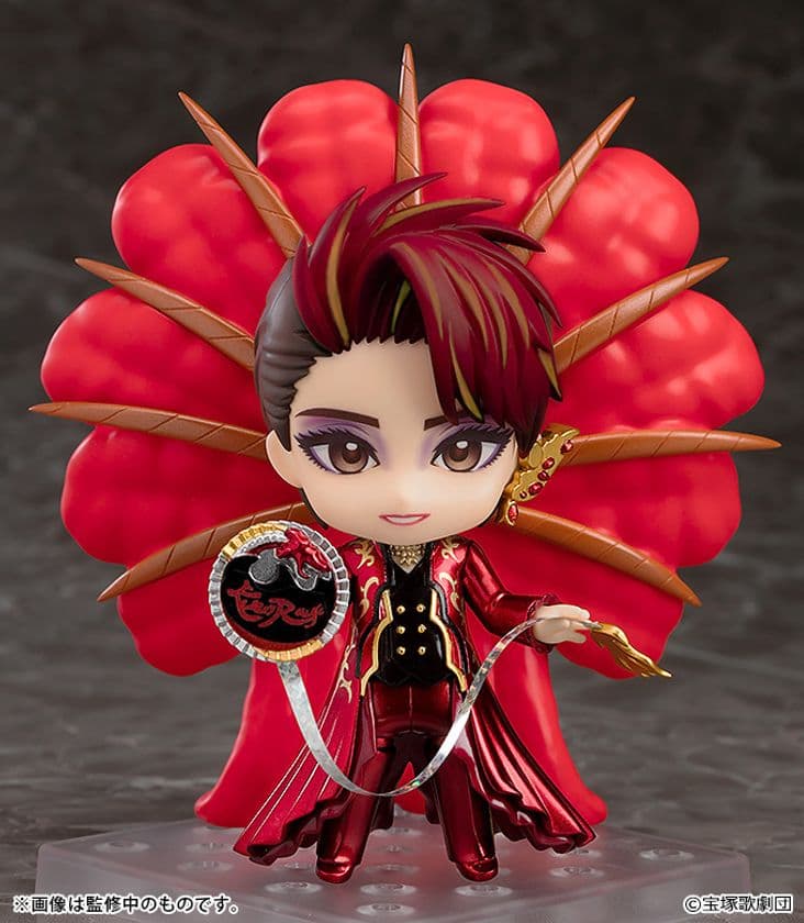 宝塚歌劇星組トップスター「紅ゆずる」が
ねんどろいどになって登場！