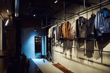 大阪店店内01
