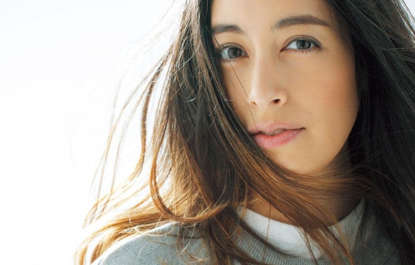 小さなベビーと大家族で暮らすHappy Days
ママライフも“森泉イズム”で♪
『mamagirl』冬号 2018年11月28日（水）発売！