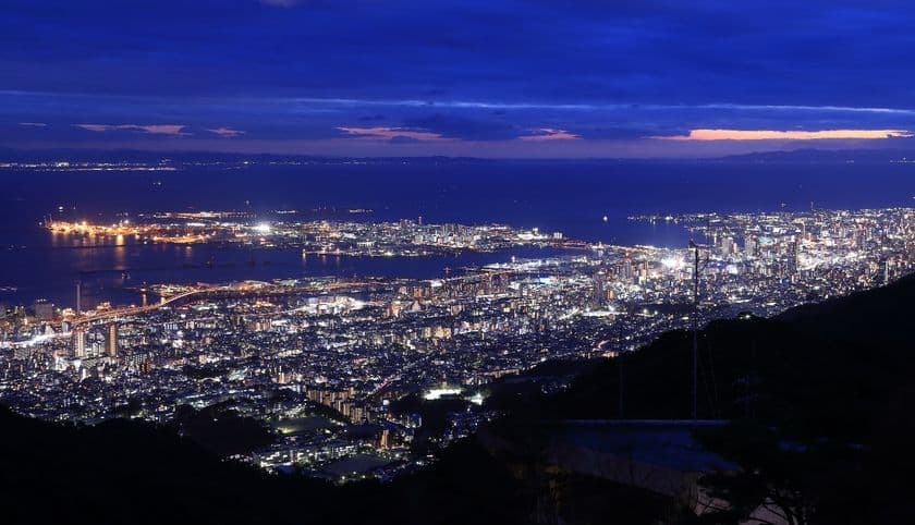 2018年12月1日（土）から全9回開催！予約受付中！
「六甲山1000万ドルの夜景ガイドツアー」