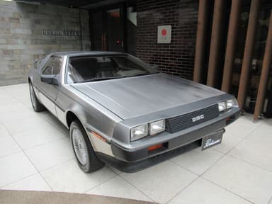 デロリアン DMC-12