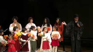小鳩保育園の子供たちと縄文土