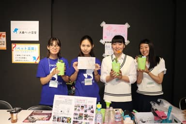 女性若手社員