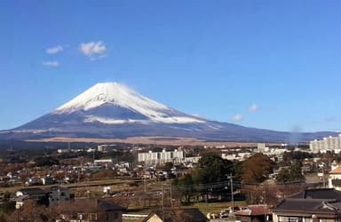 裾野から見える富士山