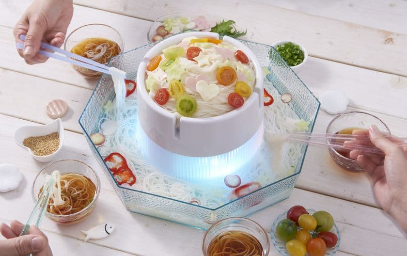 “ひんやり”とした流しそうめんを楽しむ！
世界流しそうめん協会認定
『ひんやり流しそうめん』を全国の量販店にて4月下旬に発売