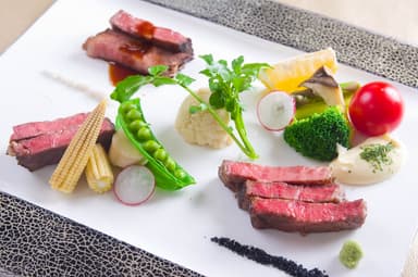 A5ランク黒毛和牛ローストビーフステーキ