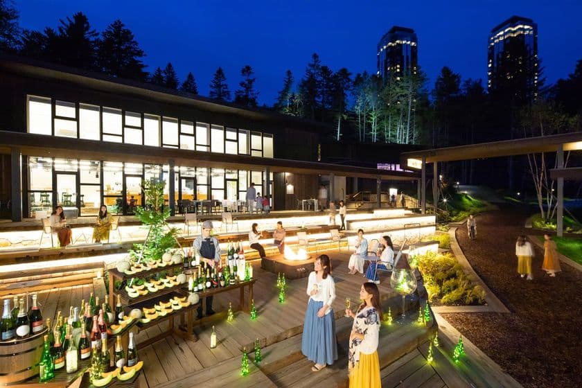 星野リゾート　トマム
北海道の夏夜にメロンとシャンパンを味わうイベント
「メロンシャンパンフェス」を初めて開催
期間：2019年6月1日〜8月31日