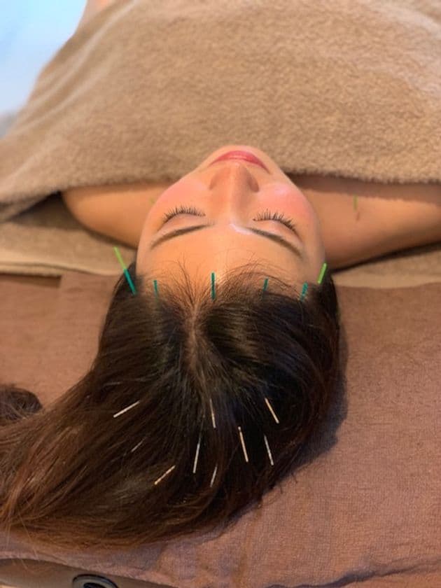 春は睡眠不足になりやすい！？日本が抱える深刻な睡眠負債
鍼治療で“瞬殺寝落ち者”が続出！睡眠負債を解消する「眠り姫コース」開始