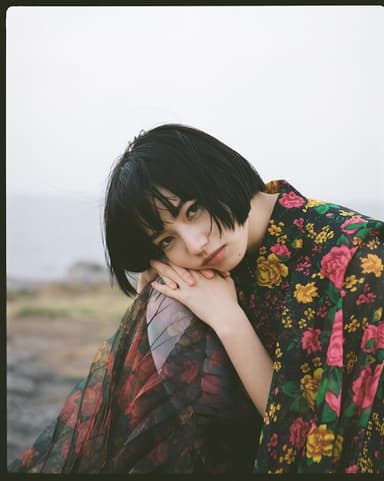 小松菜奈／嶌村吉祥丸「Moondance」Photo by Kisshomaru Shimamura