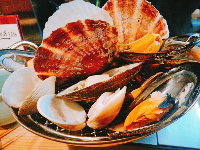 新鮮な貝を豪快に蒸し鍋にした新店が天満から登場！
貝好きをターゲットにした「貝蒸鍋」が4/5オープン！