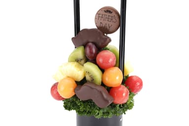 父の日限定デザインのパティシエ特製チョコプレートを添えて