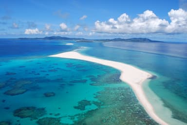 久米島の観光名所「ハテの浜」