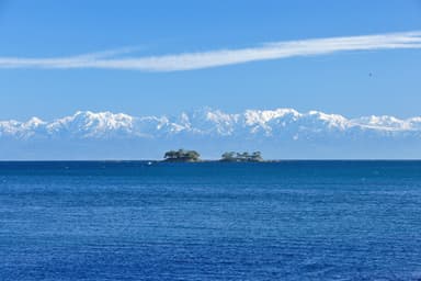 【氷見】海越しの立山連峰