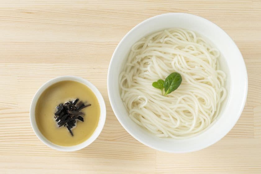 トリュフうどん専門店『MENYA KABUKU』
“とうきょうスカイツリー駅入口”バス停前に
2019年7月3日(水)オープン！