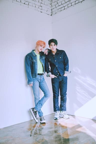 JBJ95　ケンタ(左)、サンギュン(右)