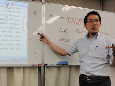 医系専門講師が熱血指導
