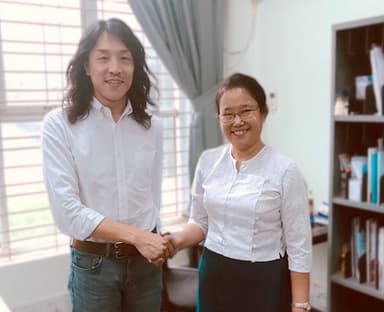 (写真左：Gozioki/吉田代表、写真右：UCSY/Dr. Mie Mie Thet Thwin)