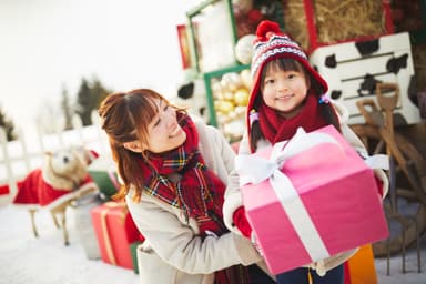 【リゾナーレトマム】ファームクリスマス 親子イメージ