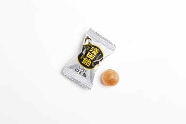 個包装と飴