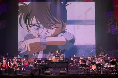イメージ画像３＊TV＆MOVIE20周年記念「名探偵コナン・コンサート2016」 より  （C）青山剛昌／小学館・読売テレビ・TMS 1996   （C）1997-2019 青山剛昌／名探偵コナン製作委員会