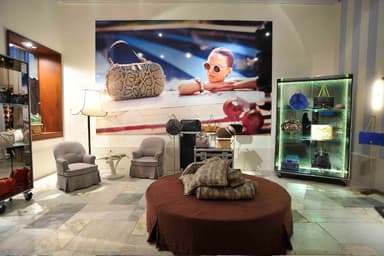 Corto Moltedo boutique
