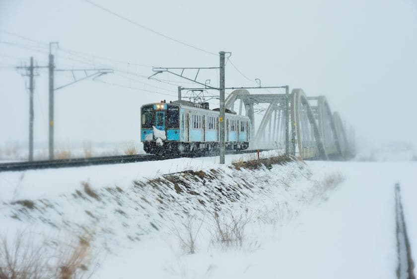 星野リゾート　青森屋
雪景色と地酒と祭りばやしが楽しめる
観光列車「酒のあで雪見列車」運行
運行日：2020年1月18日、19日、25日、26日、
2月1日、2日、8日、9日