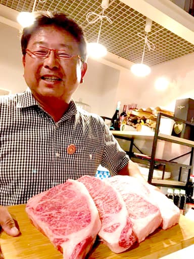 牛の育て主・尾崎 宗春氏と尾崎牛