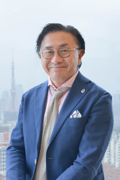 著者　白井知宏