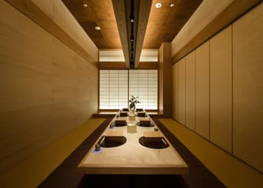 「個室会席 北大路 新橋茶寮」内観