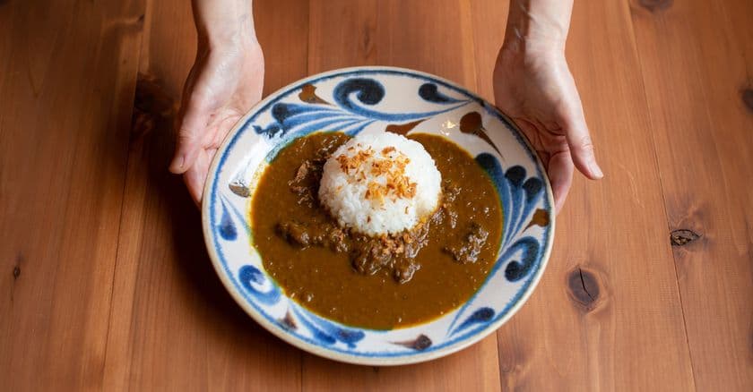 なぜ？創業25年、電子部品の検査を行う藤大が
新規事業「カレーショップ」を展開！？
令和元年12月6日に「京FUJIHARUカレー」を亀岡市にオープン