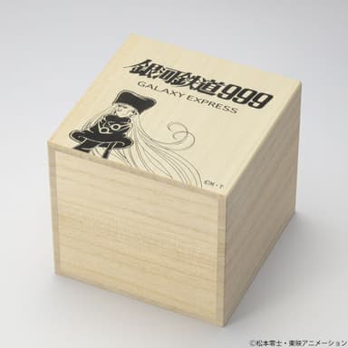 メーテル桐箱