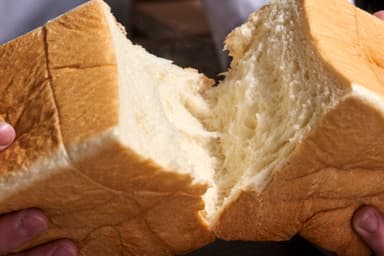 やさしい甘さが味わえるエイトの高級食パン