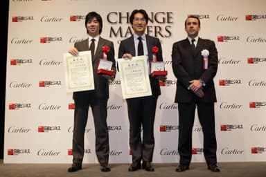 左から、高島氏、上田氏、リシュモン ジャパン カルティエ CEO クリストフ・マソーニ氏