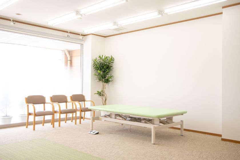 脳卒中のリハビリに特化した静岡県沼津市の自費施設
「脳梗塞リハビリ　ぬまづ」が医療・介護者向けにセミナーを開催